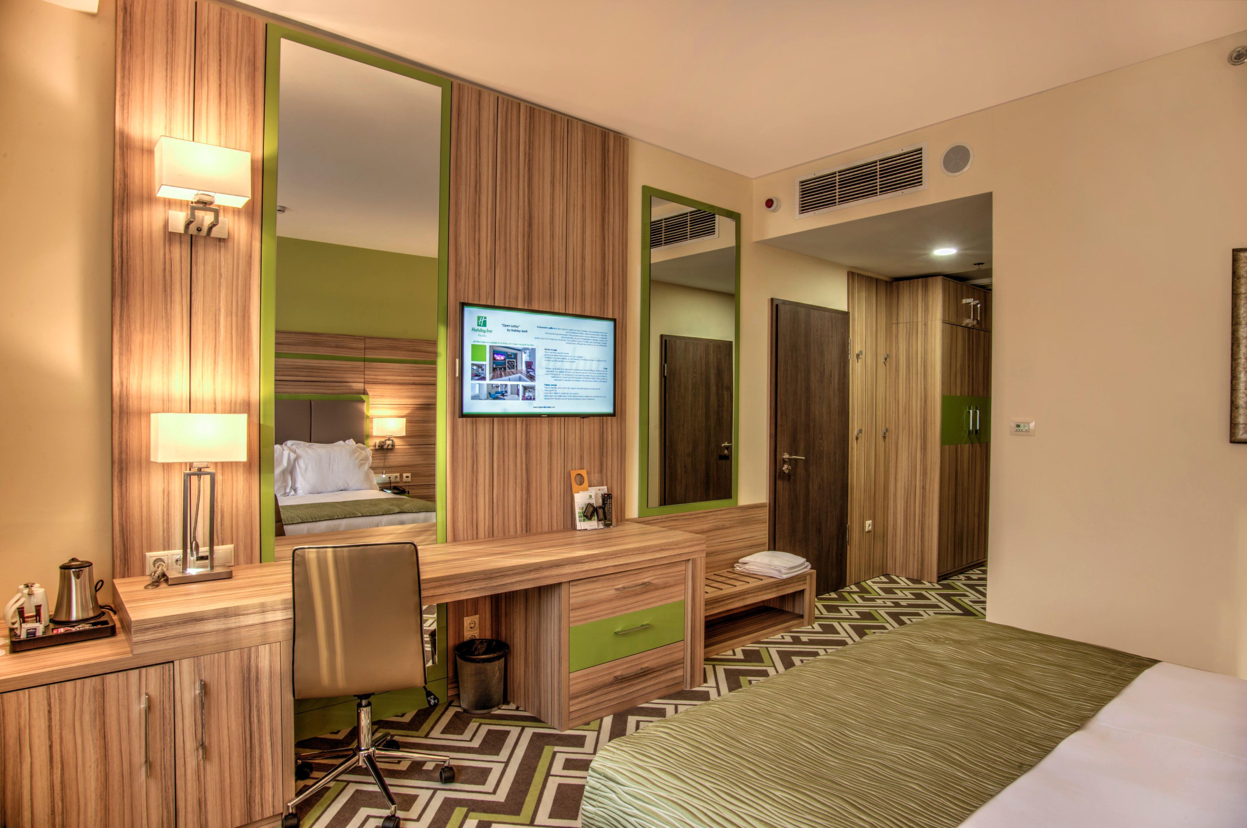 Holiday Inn Plovdiv By Ihg Exterior photo