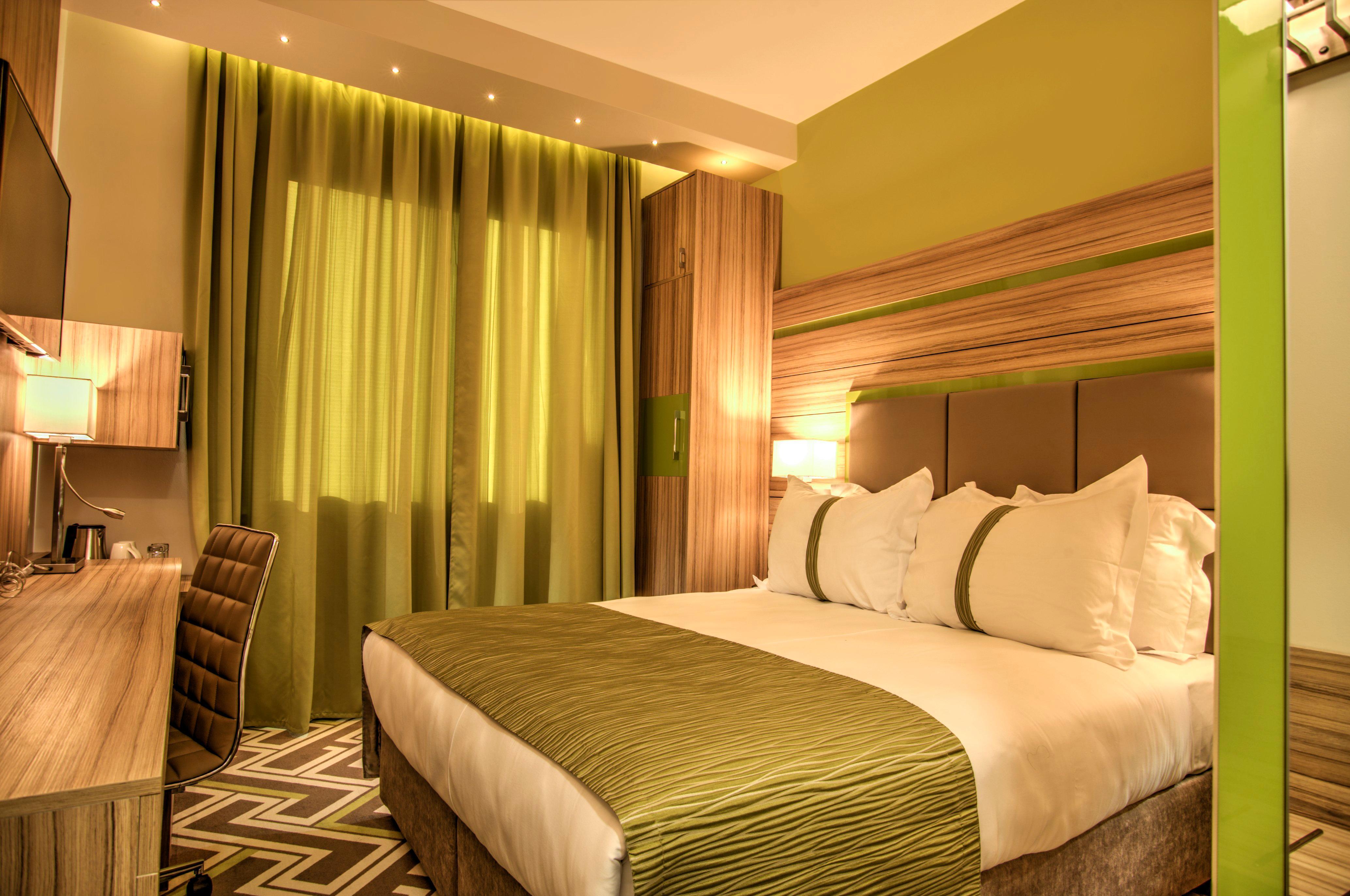 Holiday Inn Plovdiv By Ihg Exterior photo