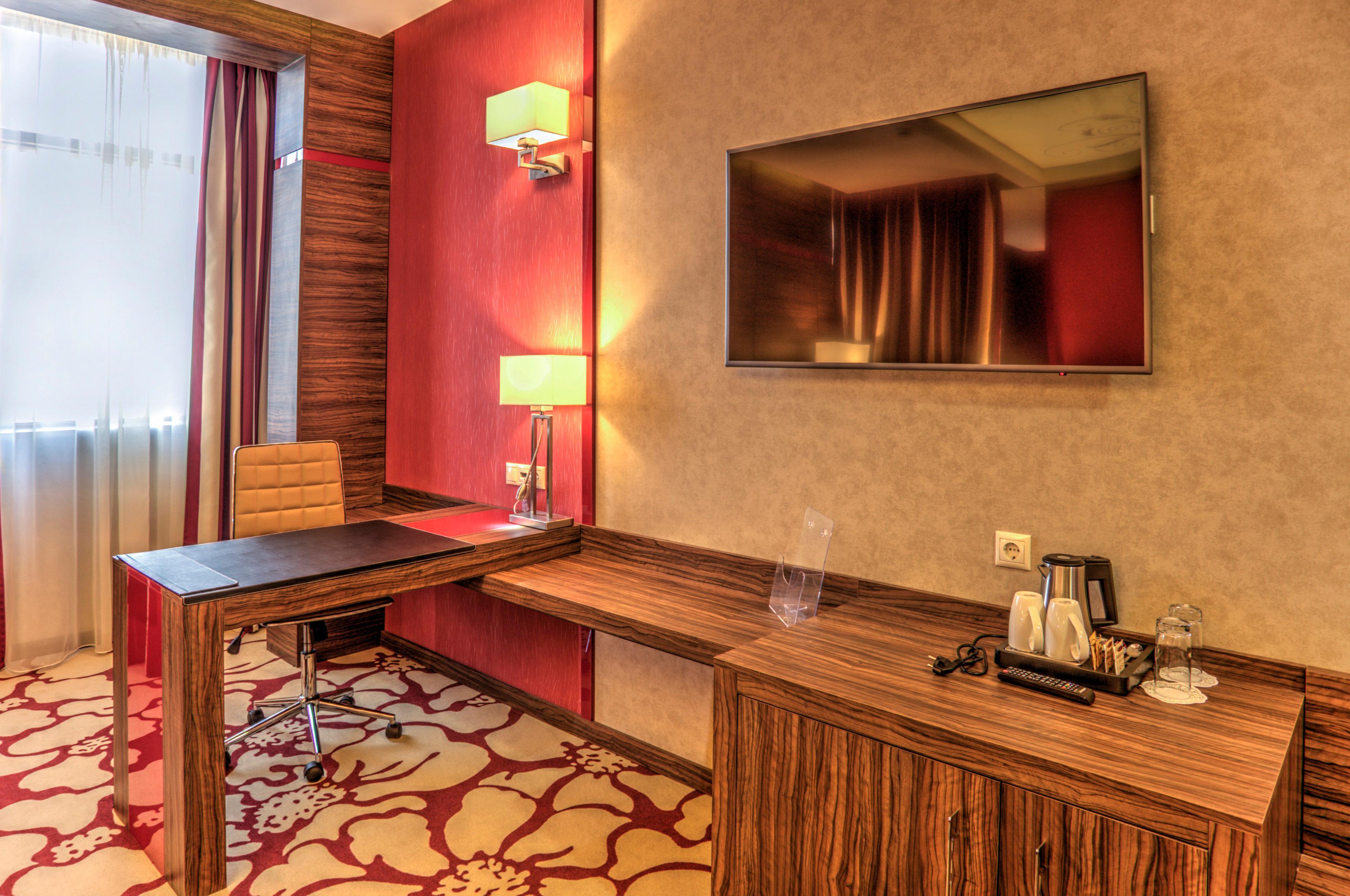 Holiday Inn Plovdiv By Ihg Exterior photo