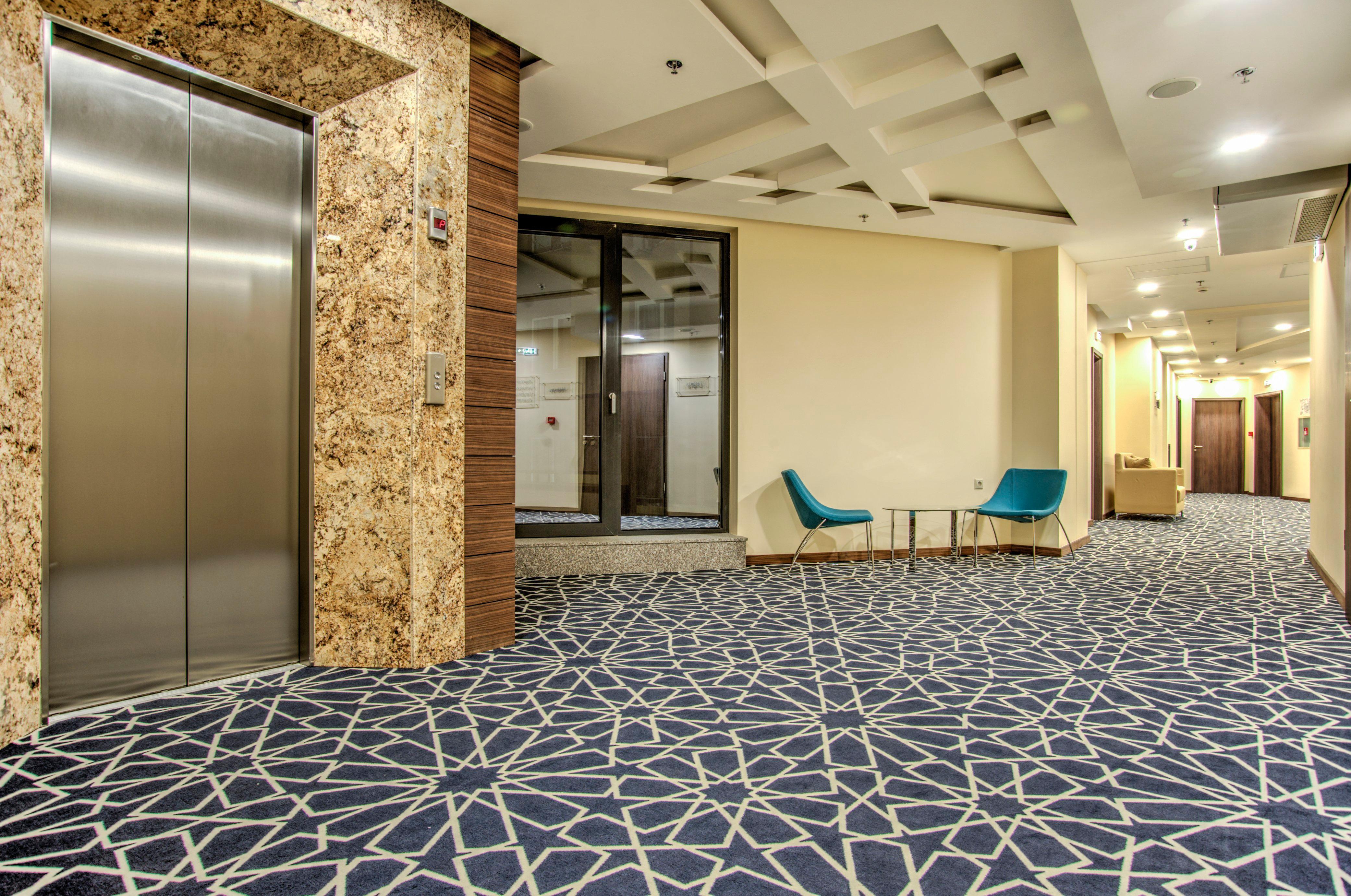 Holiday Inn Plovdiv By Ihg Exterior photo