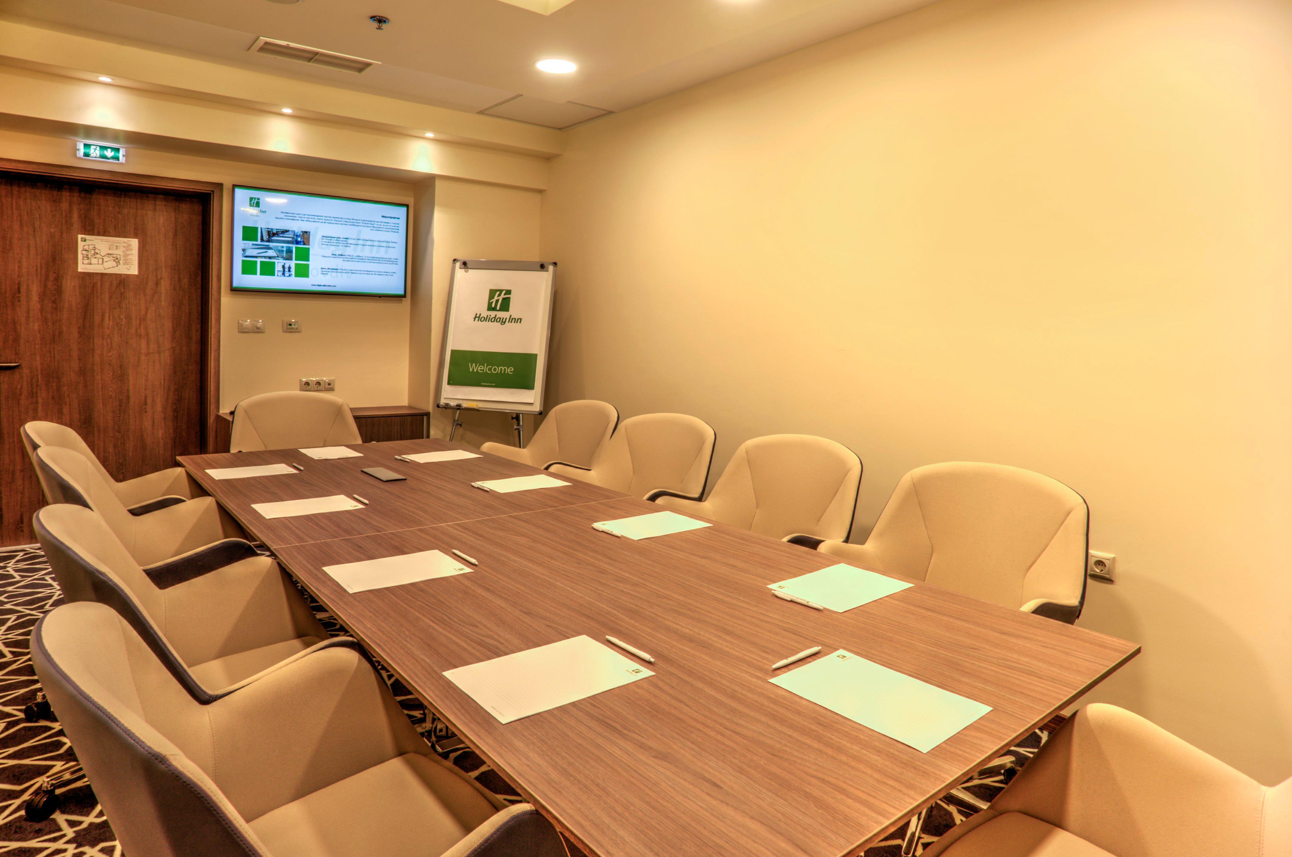 Holiday Inn Plovdiv By Ihg Exterior photo