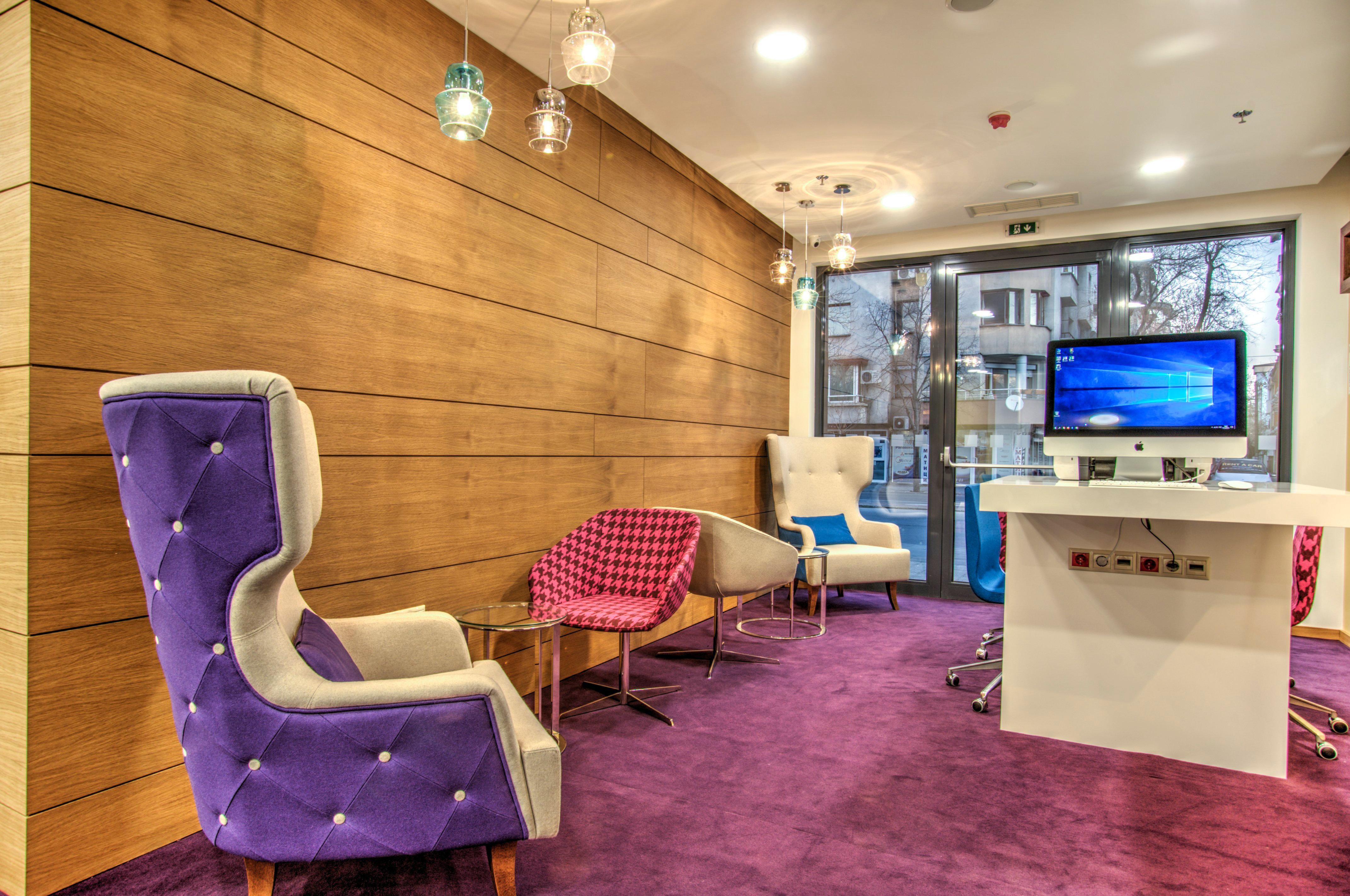 Holiday Inn Plovdiv By Ihg Exterior photo
